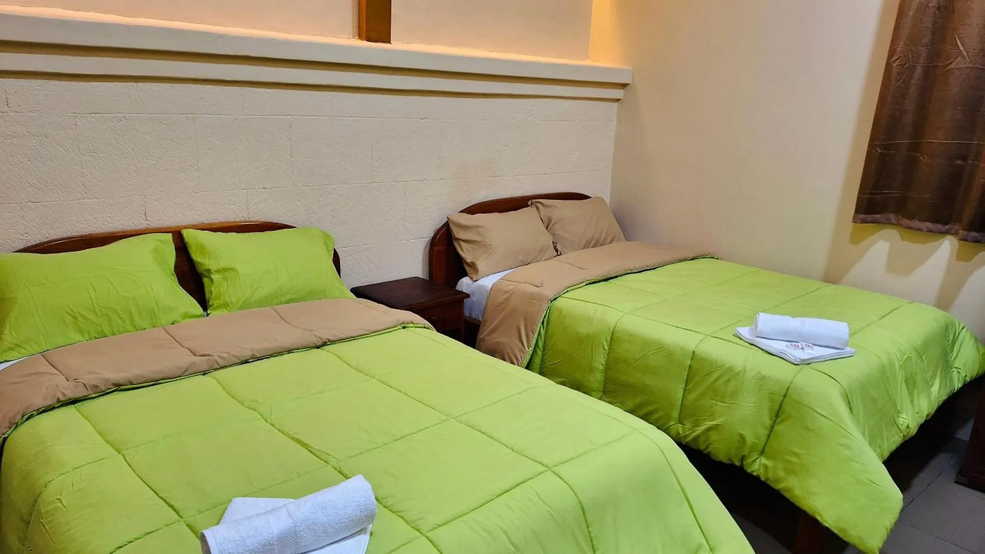 Travel Hotel 키토