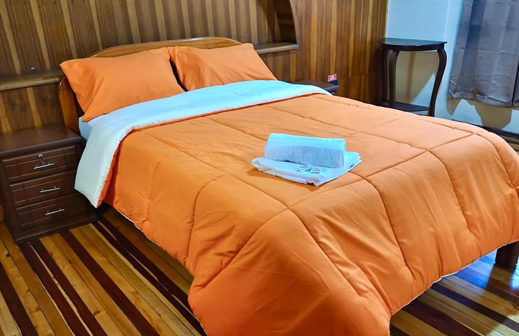 Travel Hotel 키토