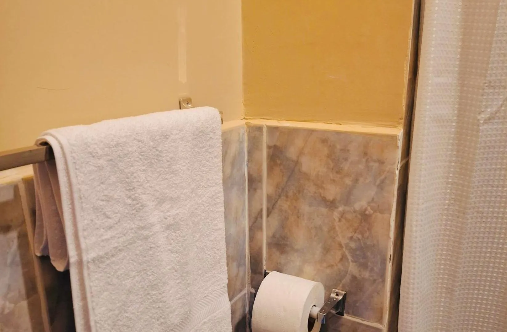 Travel Hotel 키토